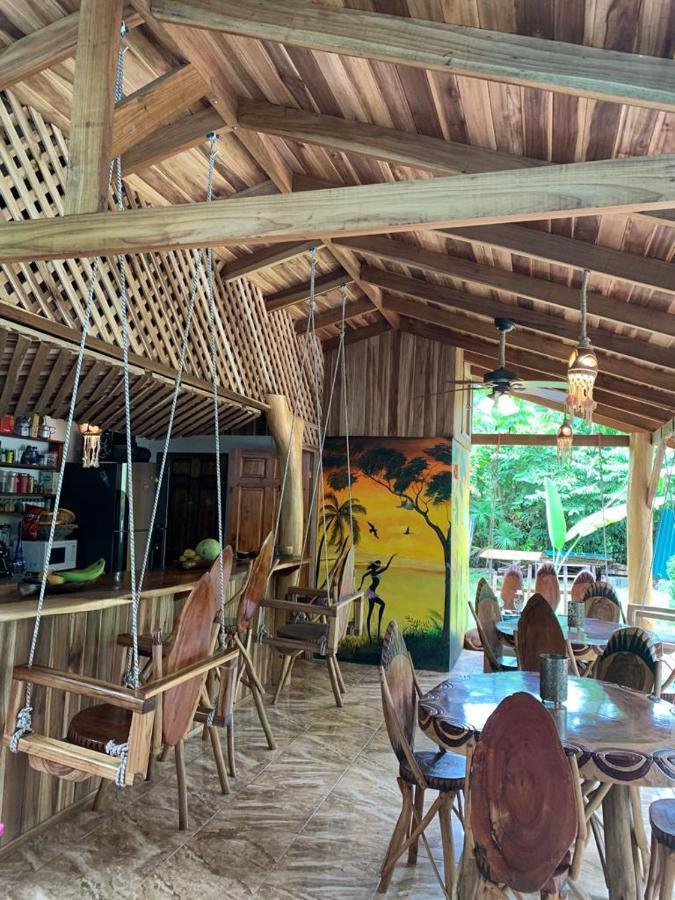Casa Mambo Bed & Breakfast Cahuita Bagian luar foto