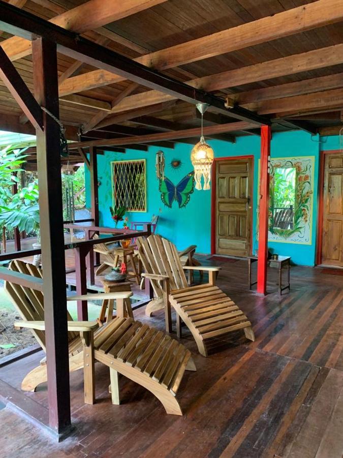 Casa Mambo Bed & Breakfast Cahuita Bagian luar foto