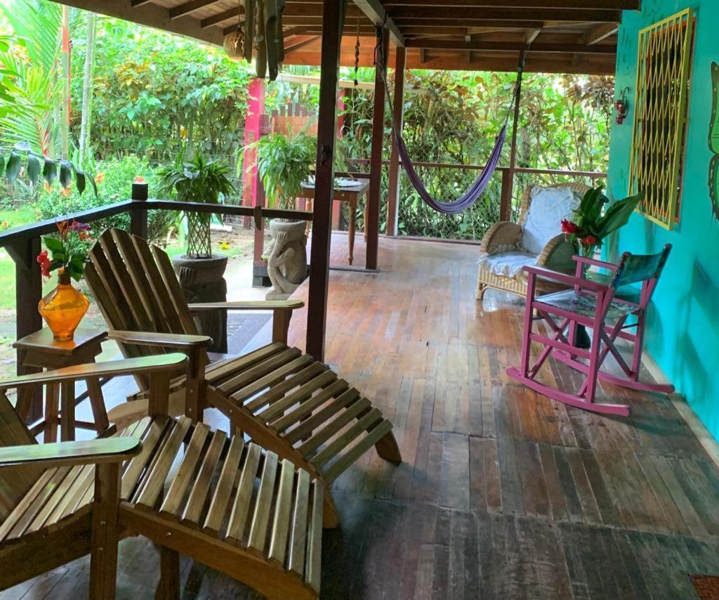 Casa Mambo Bed & Breakfast Cahuita Bagian luar foto